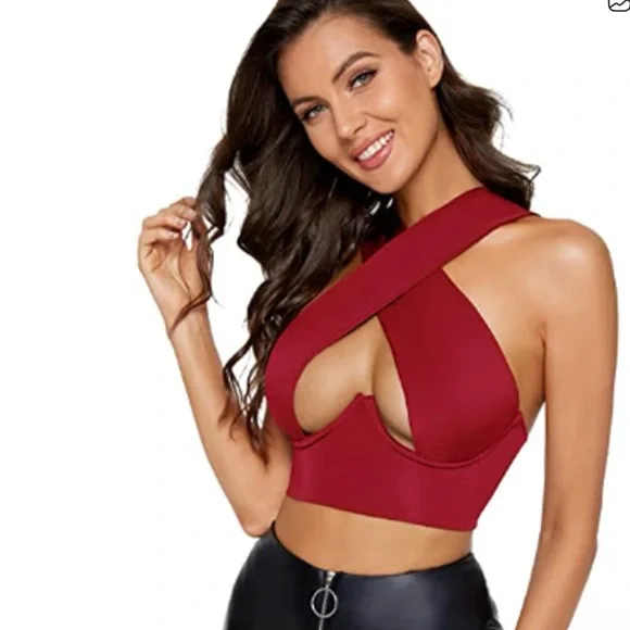 New Crisscross Halter Red Crop Top size XS - Picture 3 of 6